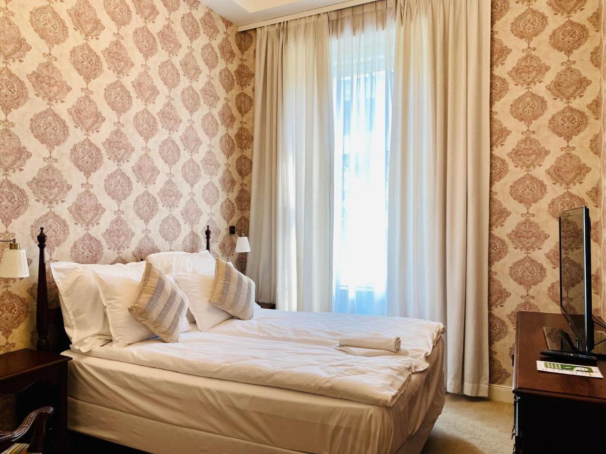 Opera16 Guestrooms Будапешт Экстерьер фото
